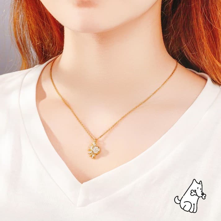 SUNMOON ketting gedragen om de hals
